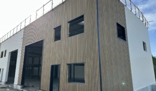  BATIMENT D'ACTIVITES 643 m² KERVIGNAC