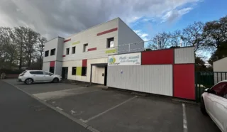  INVESTISSEMENT 584 M² SAINTE LUCE SUR LOIRE