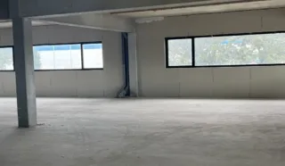  BUREAUX  401 m² QUIMPER