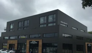  BUREAUX  181 m² QUIMPER