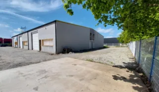  LOCAUX D'ACTIVITÉS 300 M² PONTCHATEAU
