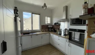  BUREAUX LOCAUX COMMERCIAUX 211 M² SAINT NAZAIRE