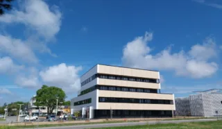  BUREAUX 649 m² Divisible SAINT-NAZAIRE
