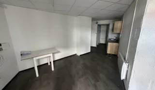  LOCAL COMMERCIAL 830 m² SAINT THURIAU