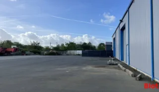 LOCAUX D'ACTIVITÉS 1 125 M² PRINQUIAU