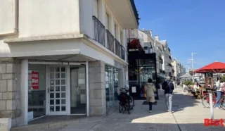  LOCAUX COMMERCIAUX 48 M² LE POULIGUEN