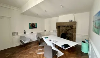  BUREAUX 82 m² CENTRE-VILLE