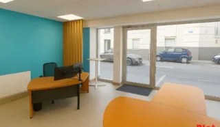  LOCAL PROFESSIONNEL 60 m² BREST