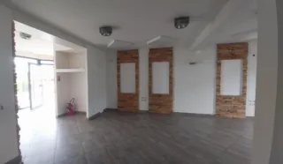  LOCAL COMMERCIAL NOYAL PONTIVY 60 m²