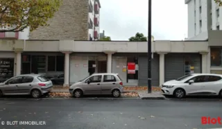  LOCAL PROFESSIONNEL 145 m² LORIENT