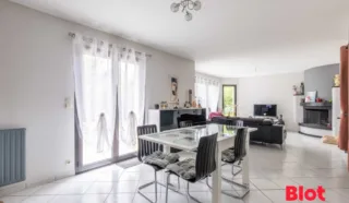 Maison 6 pièce(s)