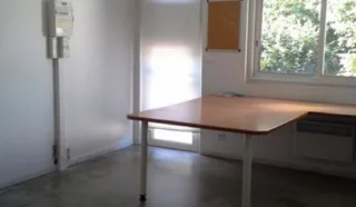  LOCAL D'ACTIVITÉS PLESCOP 160 m²