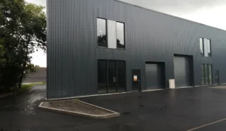  LOCAL D'ACTIVITES VERN-SUR-SEICHE 160 m²