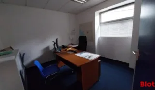  LOCAUX COMMERCIAUX 94 M² NANTES