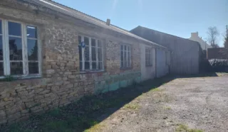  LOCAUX D'ACTIVITES 1 600 m² PLOEVEN
