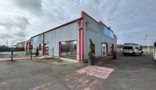  LOCAL D'ACTIVITES / COMMERCIAL ORGERES 800 m²