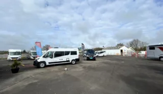  LOCAL D'ACTIVITES / COMMERCIAL ORGERES 800 m²