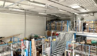  LOCAL ACTIVITES  780 m² LES SORINIERES NANTES SUD