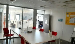  LOCAL ACTIVITES  780 m² LES SORINIERES NANTES SUD