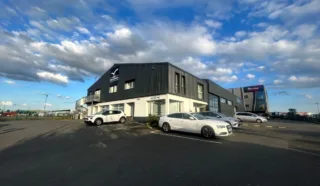 LOCAL D'ACTIVITES RENNES 1 200 m²