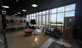  BUREAUX LOCAUX COMMERCIAUX 719 M² VERTOU