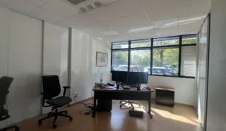 A SOUS-LOUER BUREUX 526 m² CESSON-SEVIGNE