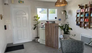  BUREAUX / LOCAL COMMERCIAL SAINT AVÉ 43 m²