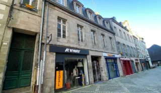  À  LOUER BUREAUX 90 m² QUIMPER