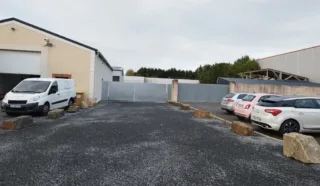  BATIMENT INDEPENDANT 400 m² LAMBALLE