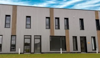  LOCAUX PROFESSIONNELS 150 m² LANVOLLON