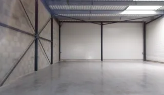  LOCAL D'ACTIVITÉS SAINT AVÉ 193 m²