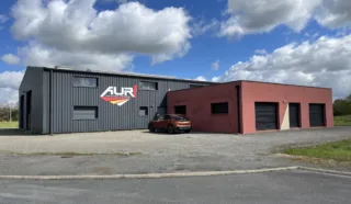  LOCAUX D'ACTIVITÉS 650 M² PAULX