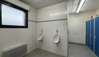  LOCAUX D'ACTIVITÉS 650 M² PAULX