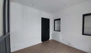 BUREAUX LOCAUX COMMERCIAUX 41 M² LA BAULE ESCOUBLAC