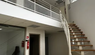  BÂTIMENT INDÉPENDANT DE BUREAUX 380 m² TRELVERN
