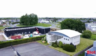  BÂTIMENT INDÉPENDANT DE BUREAUX 380 m² TRELVERN