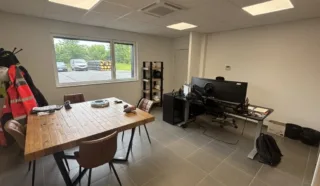  LOCAUX D'ACTIVITÉS 707 M² DERVAL
