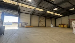  LOCAUX D'ACTIVITÉS 607 M² HERIC