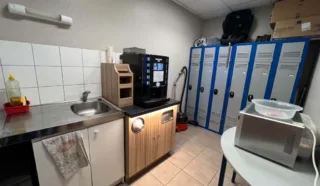  LOCAL D'ACTIVITES PLECHATEL 300 m²
