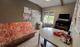  LOCAL D'ACTIVITES PLECHATEL 300 m²