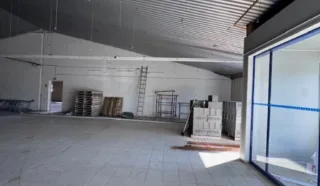  LOCAL D'ACTIVITES TADEN 235 m²
