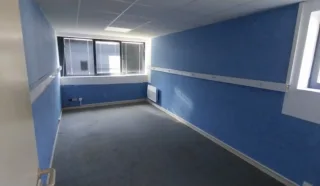  BUREAUX 67 m² BREST