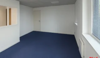  BUREAUX 67 m² BREST