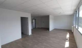  BUREAUX 118 m² BREST