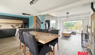 Maison 6 pièce(s)