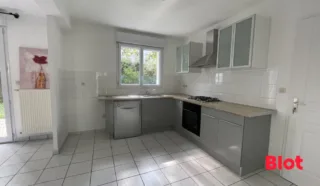 Maison 6 pièce(s)