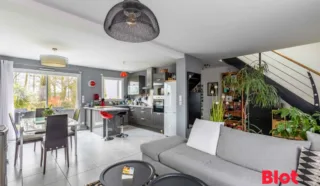 Maison 5 pièce(s)