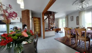 Maison 6 pièce(s)