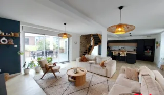 Maison 6 pièce(s)