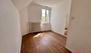 Maison 4 pièce(s)